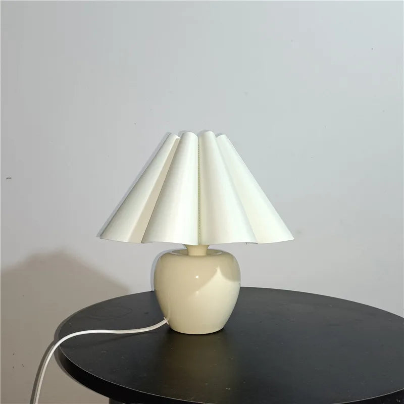 vydko.com - ROMA - Retro Ceramic Pink Fabric Table Lamp