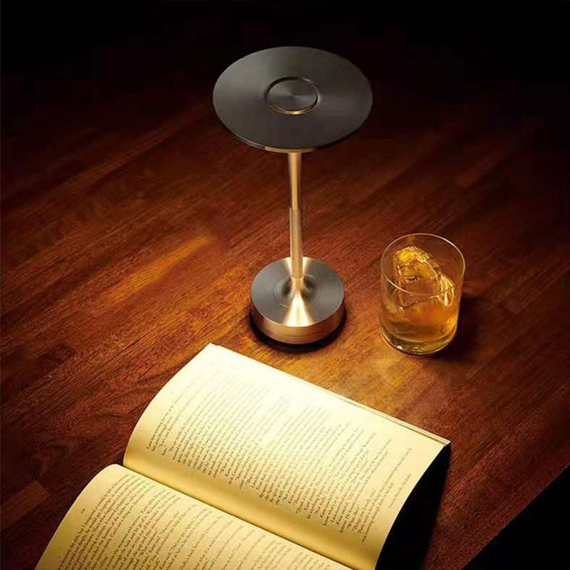 LUK - Simple Desk Lamp